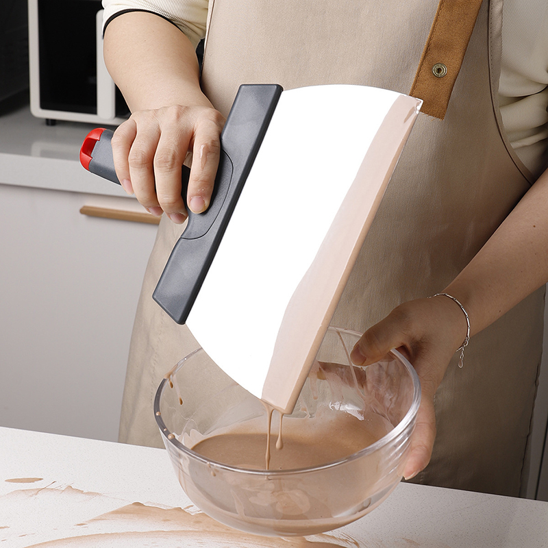 Grattoir à pâte en acier inoxy - Kitchen Gadget Amazon avis et prix